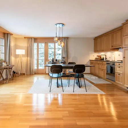 Homely - Naehe Terminal * Grindelwald