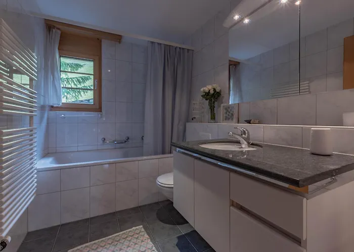 Homely - Naehe Terminal Apartament *